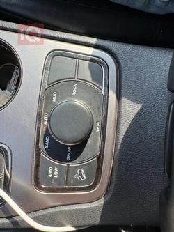 جیپ گراند شیرۆکی